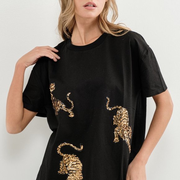 Embellished Gold Sequin Graphic Short Sleeve T-shirt in Black with Gold … - Picture 3 of 7